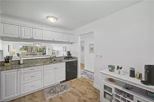 7065 Dennis Cir, Naples, FL 34104 - Photo 7