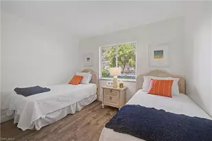 7065 Dennis Cir, Naples, FL 34104 - Photo 19