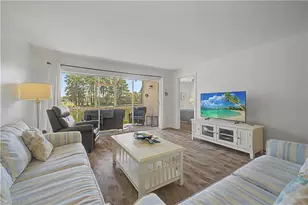 7065 Dennis Cir, Naples, FL 34104 - Photo 9