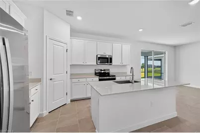 28067 Moonstar Ct, Punta Gorda, FL 33955 - Photo 9