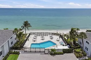 1065 Gulf Shore Blvd N, Naples, FL 34102 - Photo 5