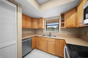 195 Cypress Way E, Naples, FL 34110 - Photo 15