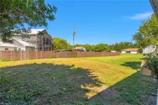 1143 Joel Blvd, Lehigh Acres, FL 33936 - Photo 9
