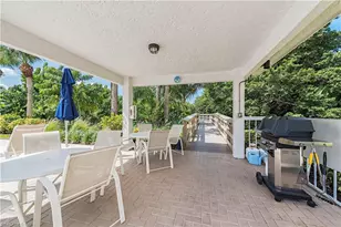 5501 Heron Point Dr, Naples, FL 34108 - Photo 19