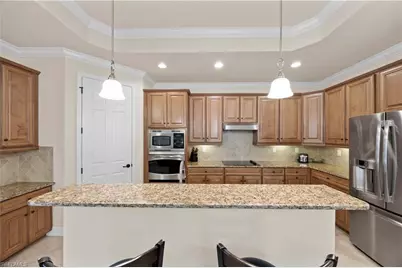 9254 Veneto Pl, Naples, FL 34113 - Photo 5