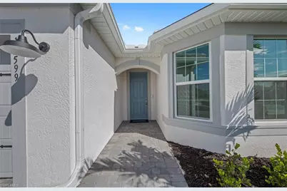 12416 Basalt Ln, Alva, FL 33920 - Photo 5