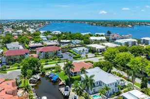 1435 Blue Point Ave, Naples, FL 34102 - Photo 15