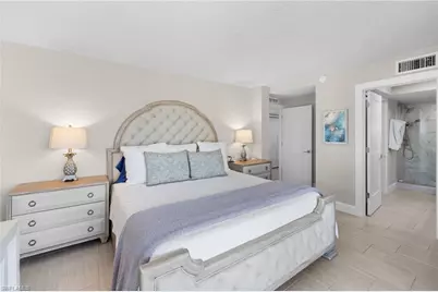 10482 Gulf Shore Dr #251, Naples, FL 34108 - Photo 21