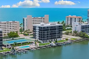 10482 Gulf Shore Dr, Naples, FL 34108 - Photo 41
