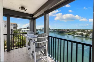 10482 Gulf Shore Dr, Naples, FL 34108 - Photo 17