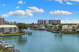 10482 Gulf Shore Dr, Naples, FL 34108 - Photo 3