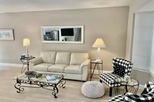 1140 5th St S, Naples, FL 34102 - Photo 5