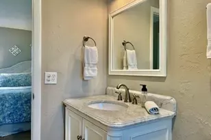 1140 5th St S, Naples, FL 34102 - Photo 23
