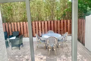 1140 5th St S, Naples, FL 34102 - Photo 15