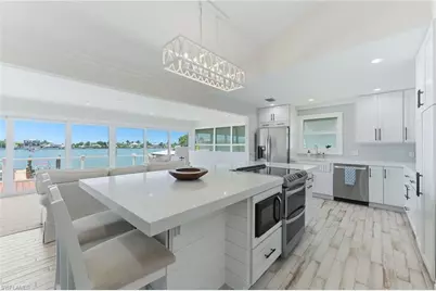23 W Pelican St, Naples, FL 34113 - Photo 15