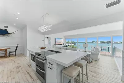 23 W Pelican St, Naples, FL 34113 - Photo 13