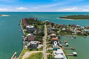 23 W Pelican St, Naples, FL 34113 - Photo 5