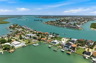 23 W Pelican St, Naples, FL 34113 - Photo 9