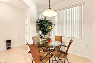 4874 Hampshire Ct, Naples, FL 34112 - Photo 11