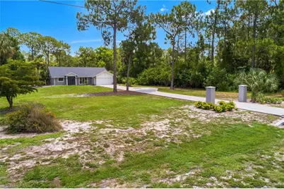 2240 19th St SW, Naples, FL 34117 - Photo 3