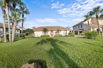8302 Charter Club Cir #6, Fort Myers, FL 33919 - Photo 45