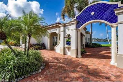 3833 Huelva Ct, Naples, FL 34109 - Photo 35