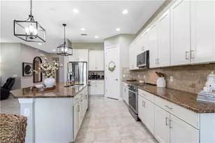 12714 Astor Pl, Fort Myers, FL 33913 - Photo 11