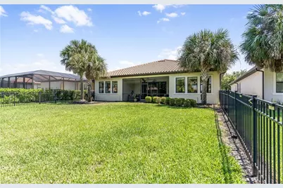 12714 Astor Pl, Fort Myers, FL 33913 - Photo 25