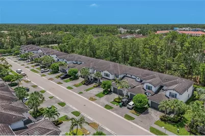 7348 Rockefeller Dr, Naples, FL 34119 - Photo 29