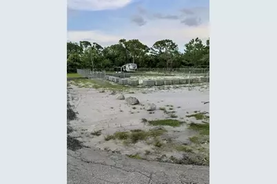 220 Washington Blvd NE, Lake Placid, FL 33852 - Photo 1