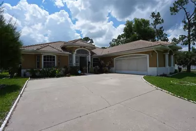 219 Columbus Ave, Lehigh Acres, FL 33936 - Photo 3