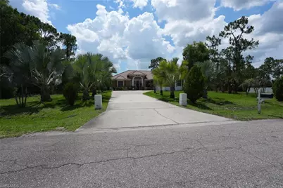 219 Columbus Ave, Lehigh Acres, FL 33936 - Photo 5