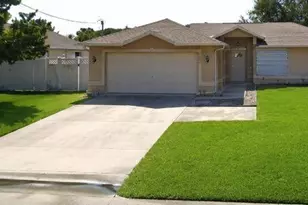 2008 Viscaya Pkwy, Cape Coral, FL 33990 - Photo 1