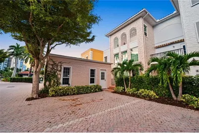 4000 Gulf Shore Blvd N #1500, Naples, FL 34103 - Photo 3