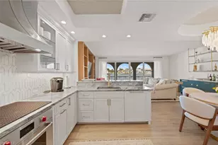 4000 Gulf Shore Blvd N, Naples, FL 34103 - Photo 17