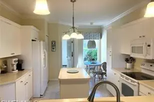 925 Palm View Dr, Naples, FL 34110 - Photo 5