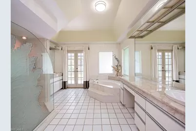 1926 Princess Ct, Naples, FL 34110 - Photo 15