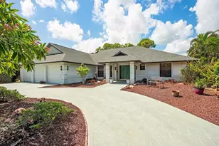1926 Princess Ct, Naples, FL 34110 - Photo 5