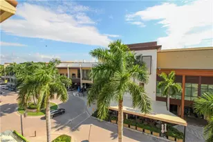 9123 Strada Pl, Naples, FL 34108 - Photo 23