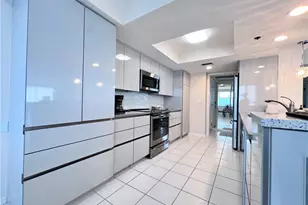 5550 Heron Point Dr, Naples, FL 34108 - Photo 5