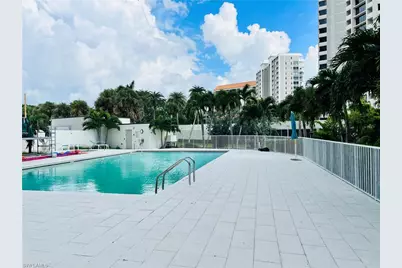 5550 Heron Point Dr #704, Naples, FL 34108 - Photo 25