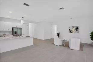 12448 Violet Ln, Naples, FL 34120 - Photo 5