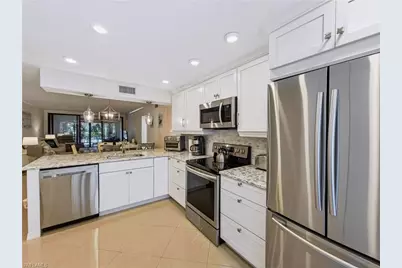 3370 10th St N #1304, Naples, FL 34103 - Photo 9