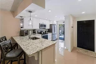 3370 10th St N, Naples, FL 34103 - Photo 7