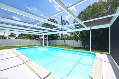 1216 10th St N, Naples, FL 34102 - Photo 37