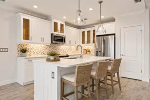 6954 Avalon Cir, Naples, FL 34112 - Photo 9