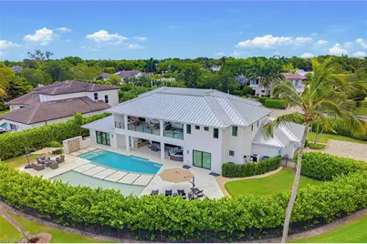 692 Banyan Blvd, Naples, FL 34102 - Photo 11