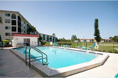 21 High Point Cir E #305, Naples, FL 34103 - Photo 25