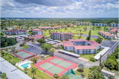 21 High Point Cir E #305, Naples, FL 34103 - Photo 3