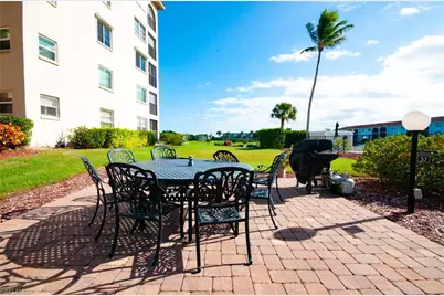 21 High Point Cir E #305, Naples, FL 34103 - Photo 29